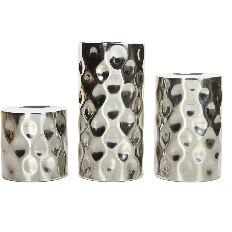 Ensemble de 3 porte-bougies piliers argentés Hosley - support en métal de 3 po, 5 po et 7 po de hauteur avec motif de galets moderne pour les centres de mariage, les décorations des Fêtes, les fêtes, les décorations de table et l'ensemble de cadeaux pour la maison