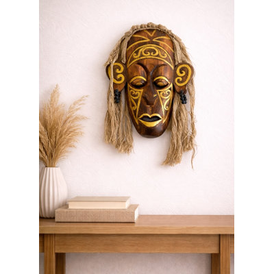 Masque mural tribal africain sculpté à la main - Fortune en bois massif et décoration murale avec accents dorés