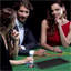 Table de poker pliable 72 po à 7 joueurs avec puce et amp; Porte-gobelets feutre vert | Vert | Bois aggloméré + acier