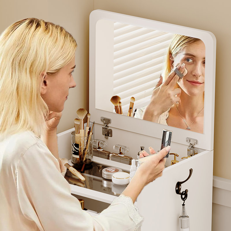 Coiffeuse Alexius, Blanc
