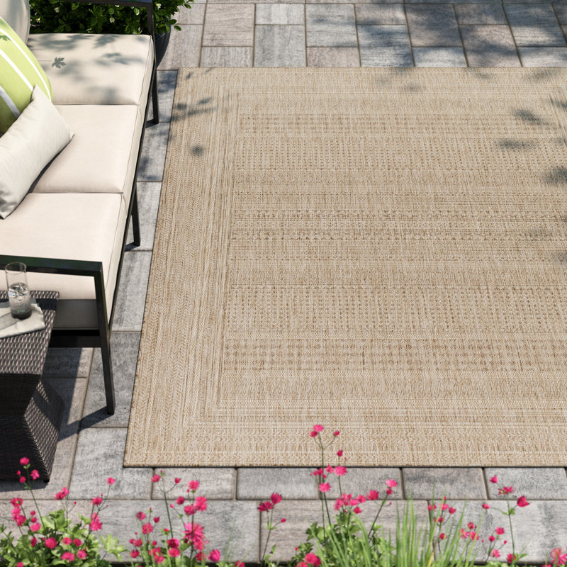 Tapis oriental intérieur / extérieur Malonne Camar, Rectangle 6 pi 7 po x 9 pi