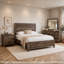 Ensemble de chambre avec très grand lit quatre pièces Ko, détails de panneau, poignées en métal noir, brun rustique-110985774-110985775