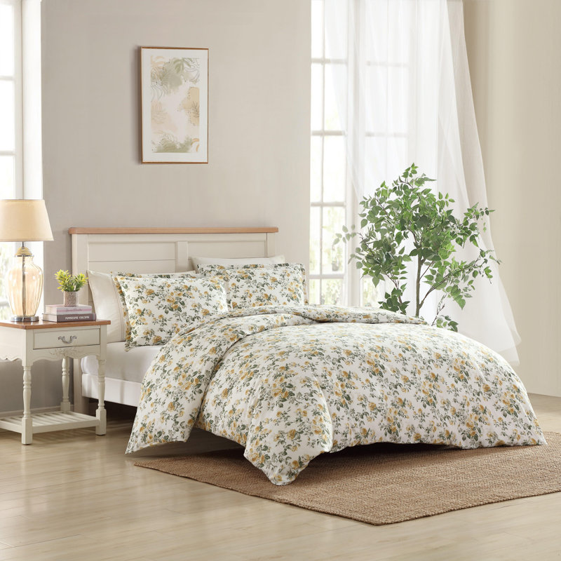 Laura Ashley Roses Cotton Reversible Gold Duvet Cover Set, King Duvet Cover + 2 King Pillowcases