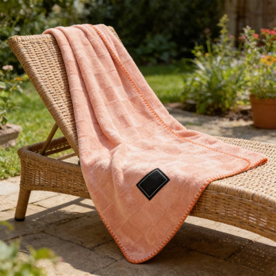 Petite couverture en velours à carreaux kbndieu