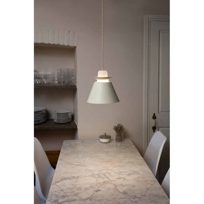 Luminaire suspendu Naos 233 , H 5,5 po x l 9 po x P 9 po