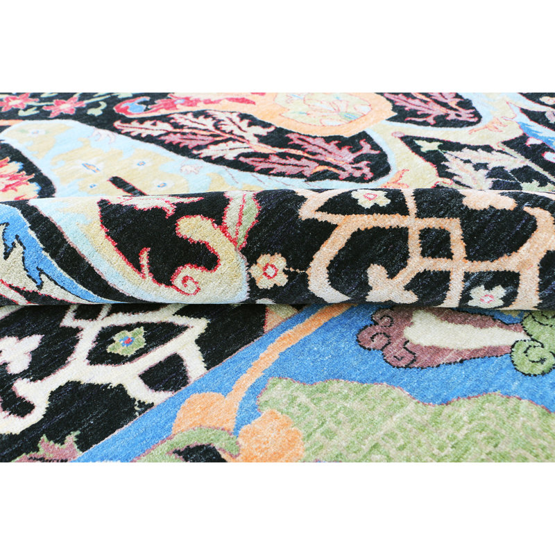 Handmade Wool Area Rug, Rectangle 5' x 8'