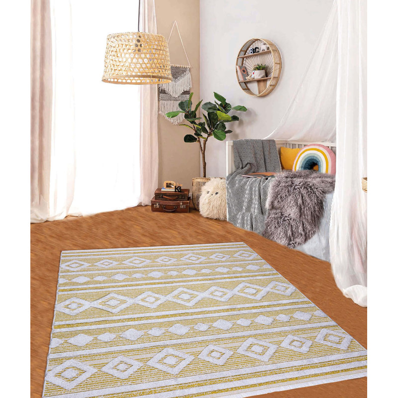 Sutapa Cotton Southwestern Indoor Rug, Rectangle 4'2" x 5'11"