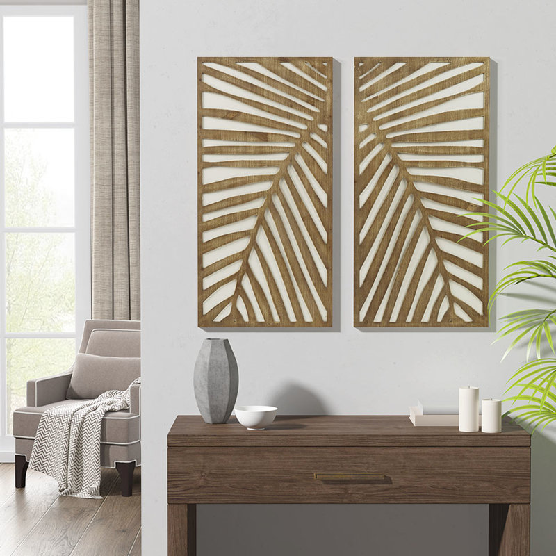 Contrasting Two-Tone Wall Panels With Leaf Design Feature Interior Decor Carving