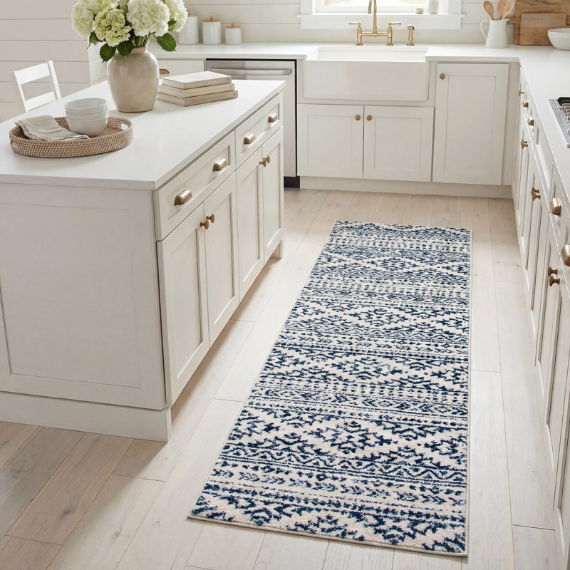 Cobos Performance Geometric Rug, Runner 2' x 8'