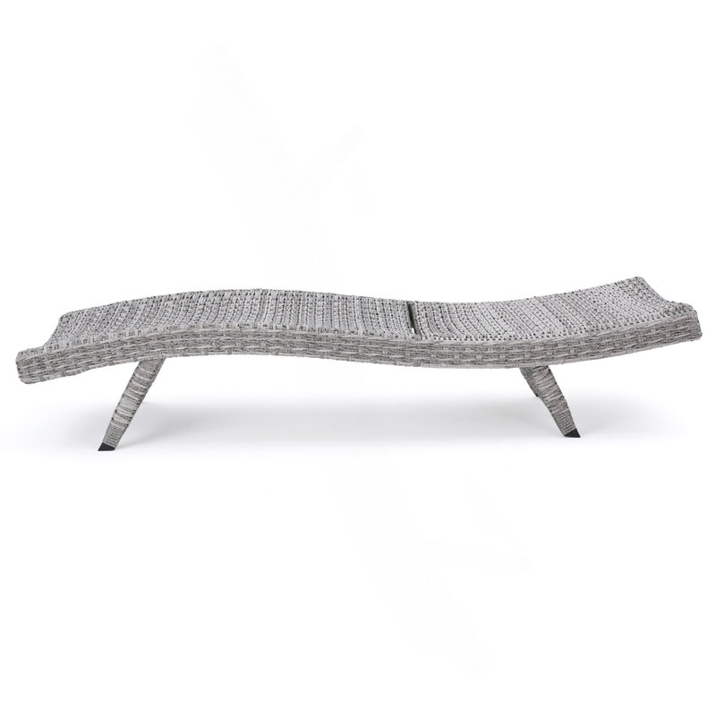Chaise longue en osier crème