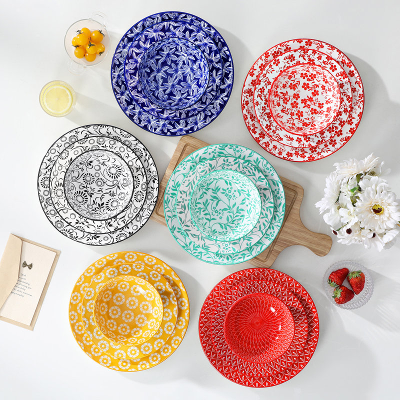 SELENE Porcelain China Dinnerware - Service for 6