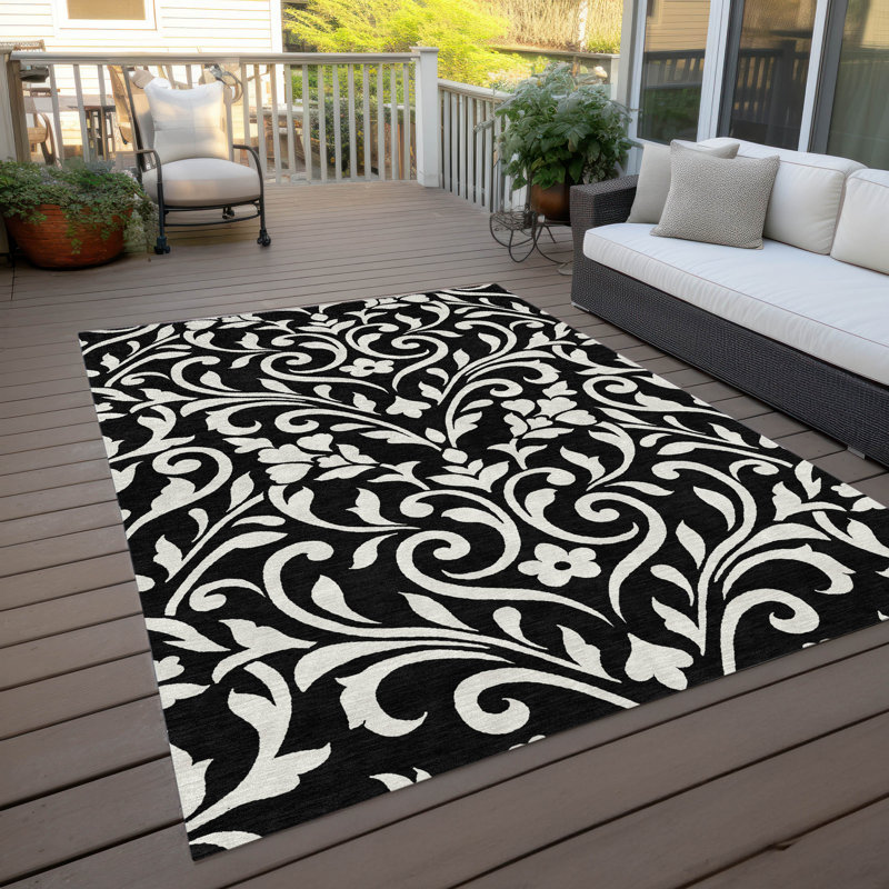Malek Washable Floral Indoor / Outdoor Rug, Rectangle 8' x 10'