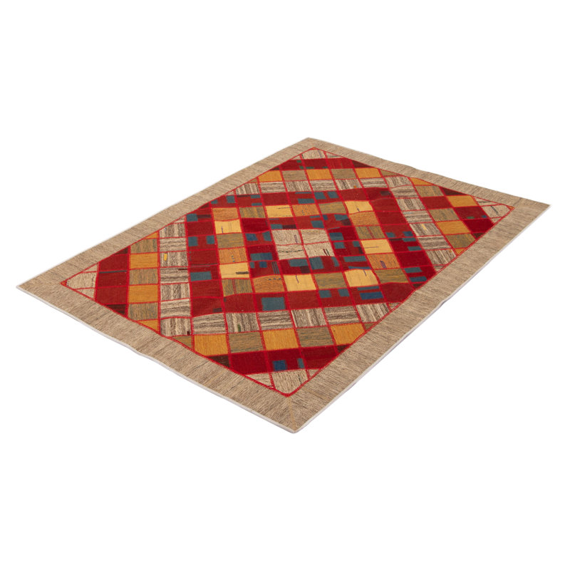 Tapisserie rouge Yama Patchwork 5 pi 7 po x 7 pi 8 po