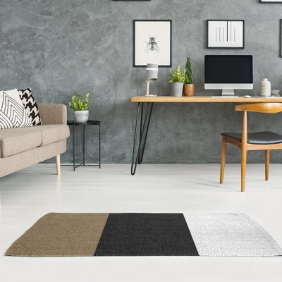 Tapis doré/noir