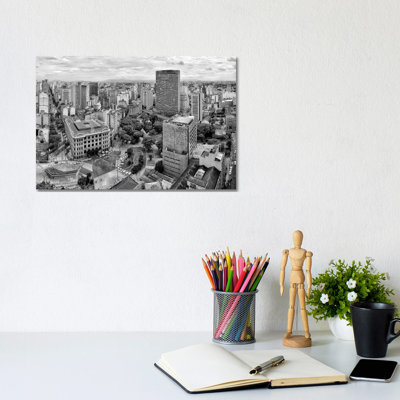 Streetphotography 32 - Wrapped Canvas Print