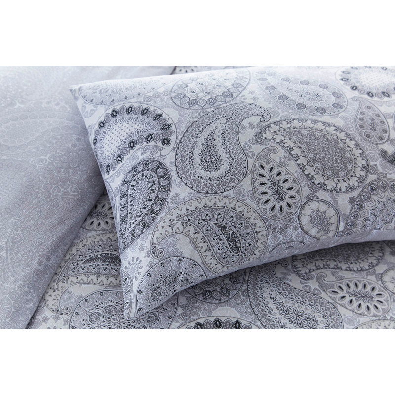 Chiswick Polyester Paisley Duvet Cover Set with Pillowcases Included, Super King - 1 Standard Pillowcase