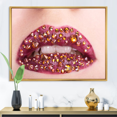Gros plan d'une femme avec des paillettes - Photographie sur toile