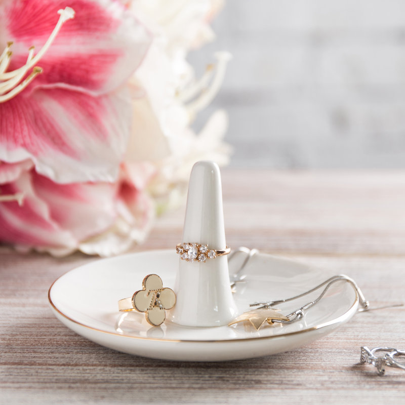 White Ceramic Jewelry Ring Holder