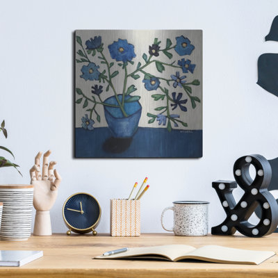 "Vase de fleurs bleues" par Holly Wojhan