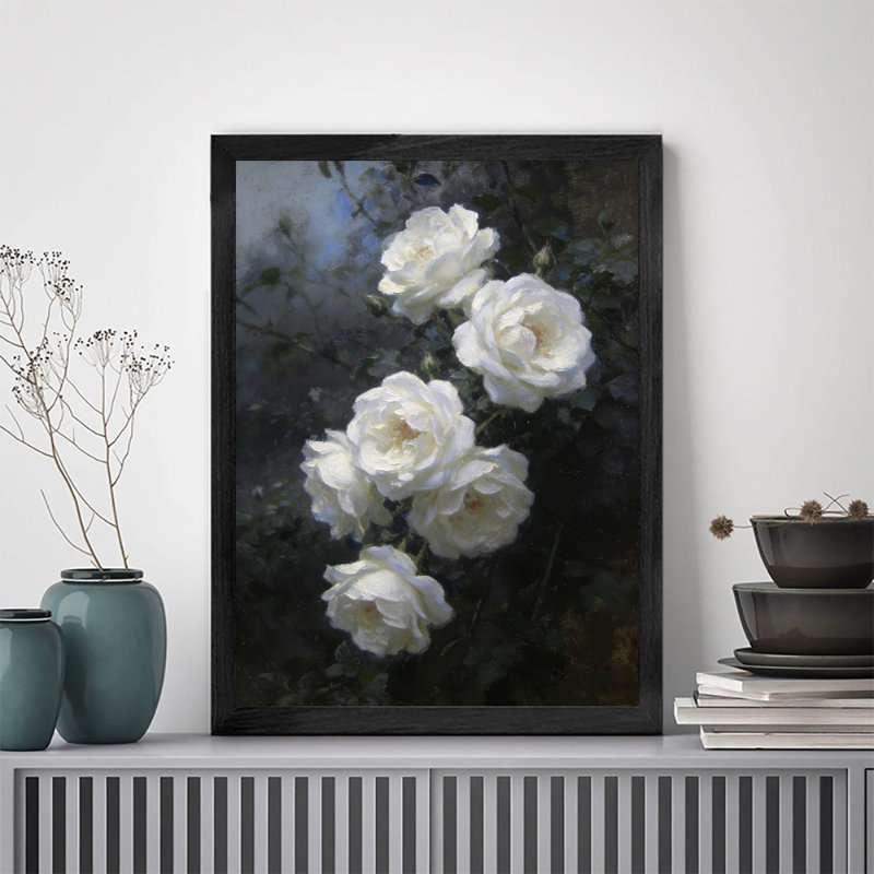 Reproduction d'art encadré noir et rose blanche dans la brume, H 17 po x l 13 po