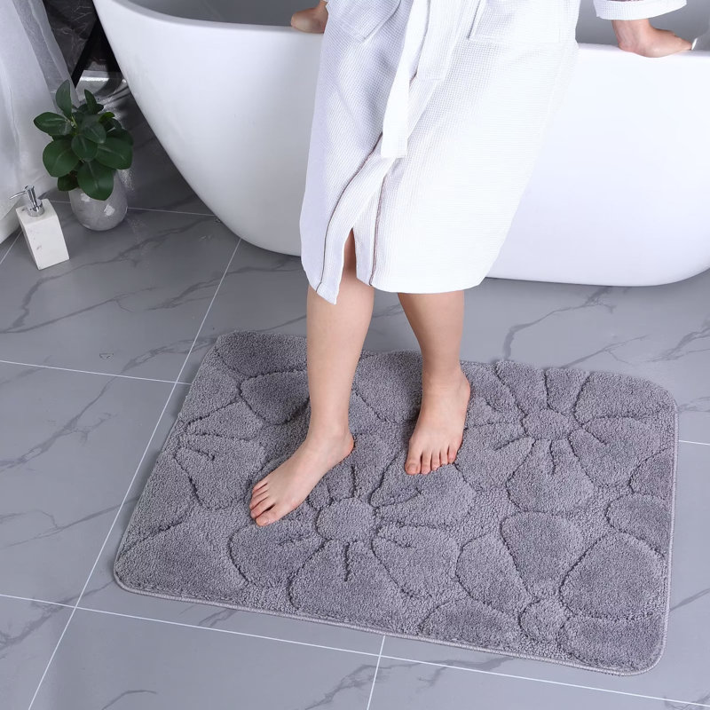 Tapis pour salle de bain Kainin, L 24 po x L 36 po, gris
