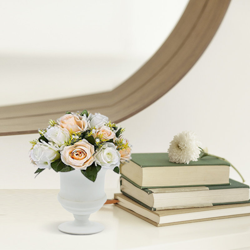 Hayott Metal Table Vase, White