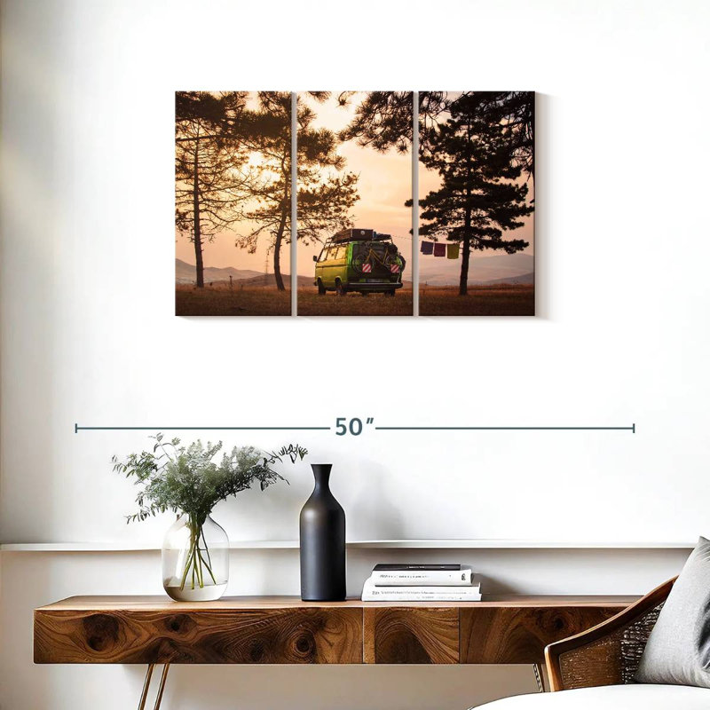 Mehar Camper, 20" H x 33" W