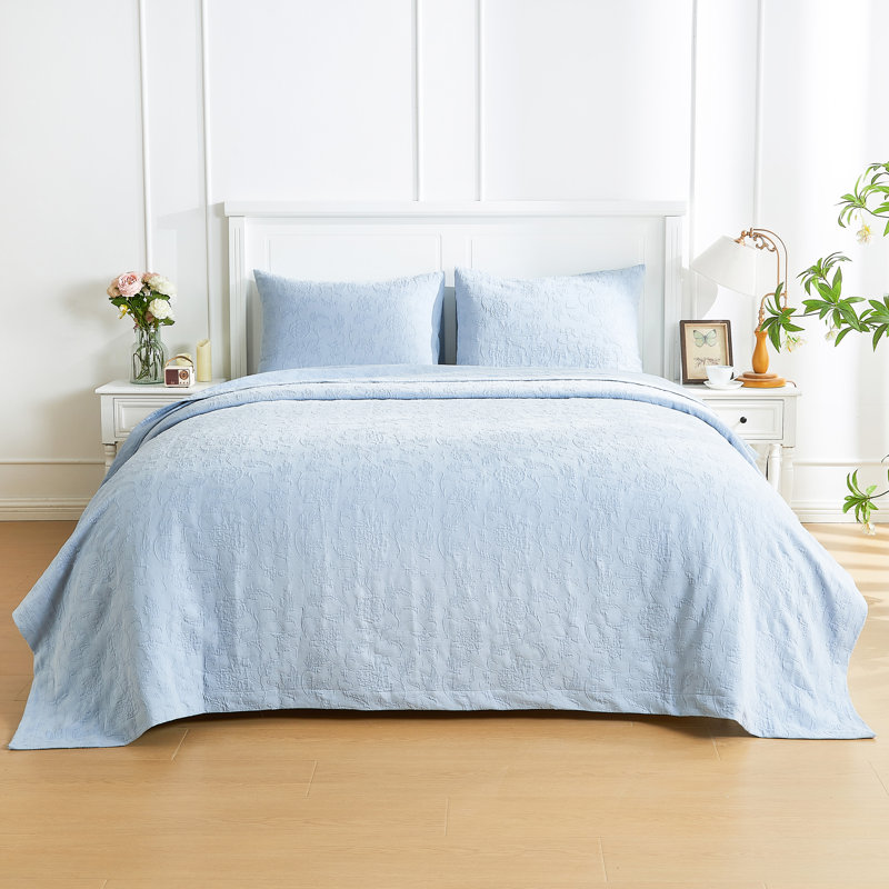 Talley Sophia Bedding, Blue, Queen Coverlet Set + 2 Standard Shams