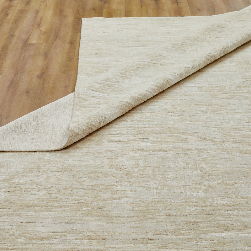 Kaiser Ivory Hand-Loomed Modern Area Rug, Rectangle 5'6" x 8'6"