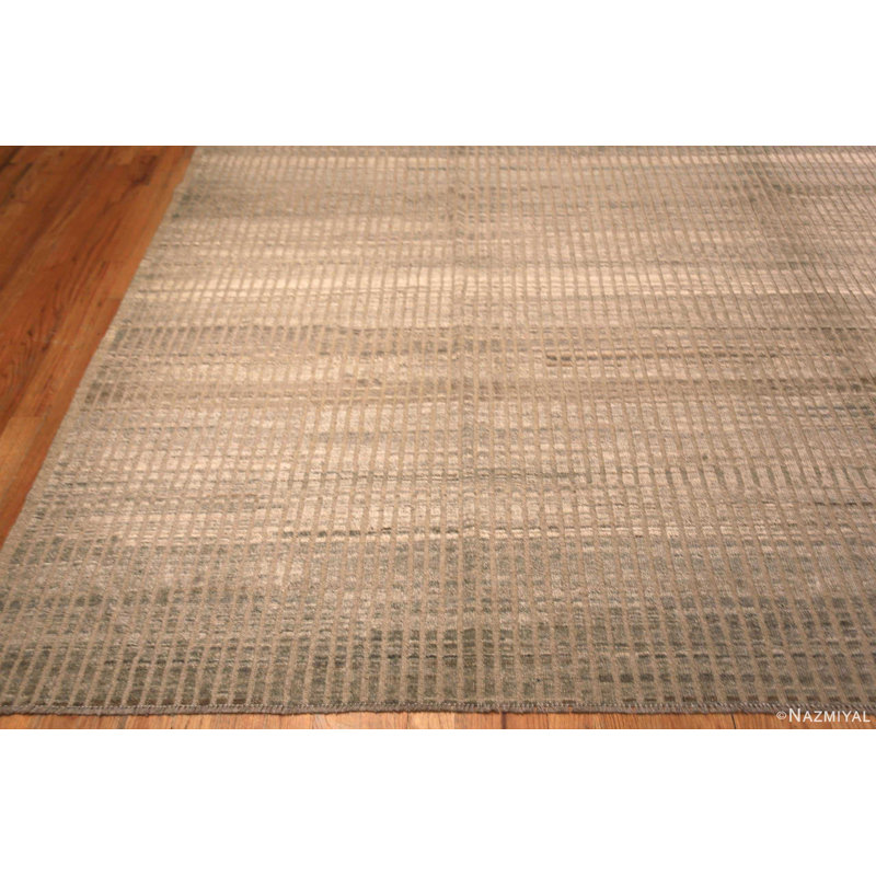 Tapis contemporain unique luxueux aux tons doux One-of-a-Kind