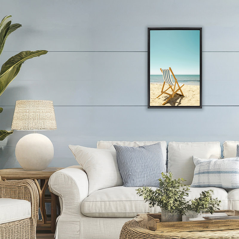 Cadre flottant Seclusion By The Ocean, design par Elena Chukhlebova, Cadre flottant noir de jais, H 25 po x l 17 po