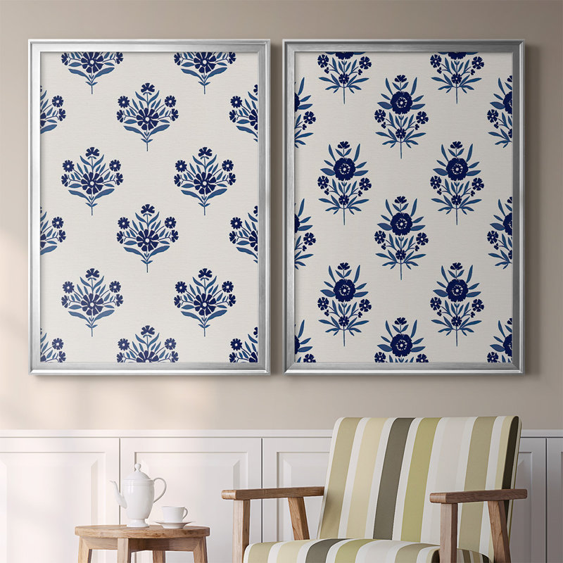 Motif de fleurs indigo I, toile encadrée de qualité supérieure - prête à être accrochée, H 36,5 po x l 53 po x P 2,5 po