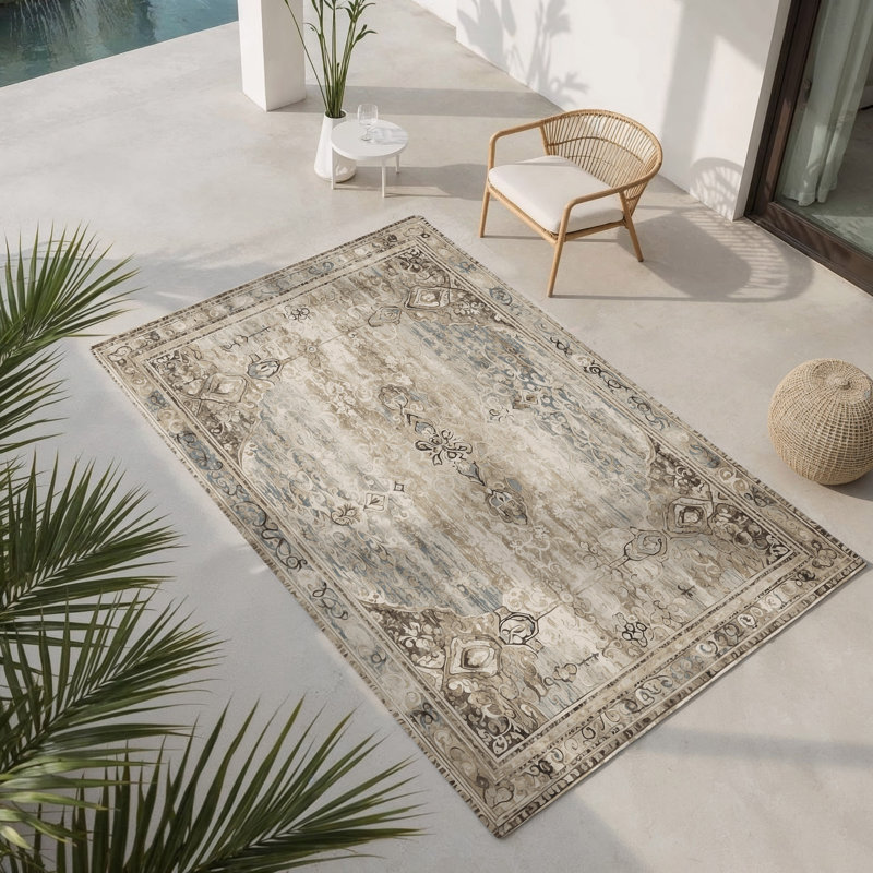 Antique Whispers Indoor And Outdoor Area Rug, Rectangle 3' x 5'