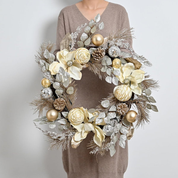 16 18 inch pre lit christmas wreaths