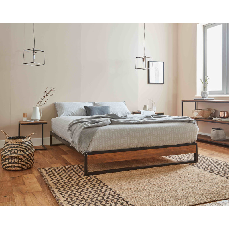 Coronel Metal Bed, Double (4'6)