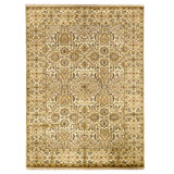 Hand Knotted Wool Area Rug in Ivory And Gold