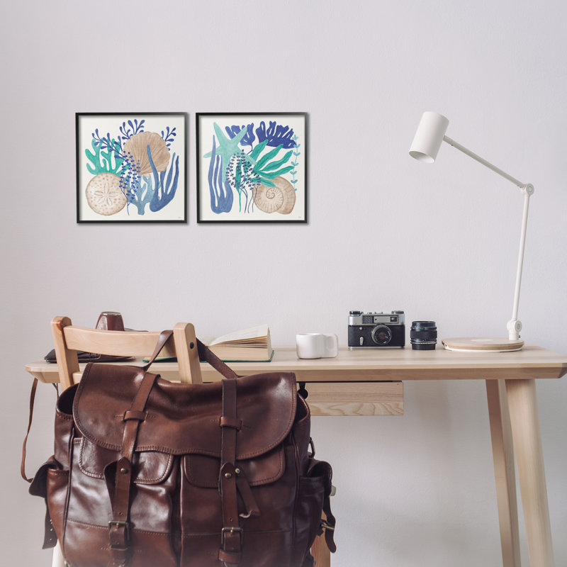  "Coastal Coral & Seashells", ensemble de 2 giclées par Véronique Charron, H 12 po x l 12 po, Giclée encadrée noir minuit