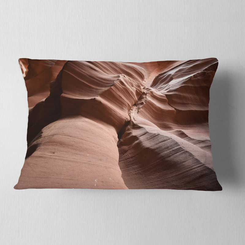 Coussin décoratif foncé Dark Antelope Canyon