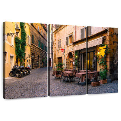 Rue rétro Sirci à Rome