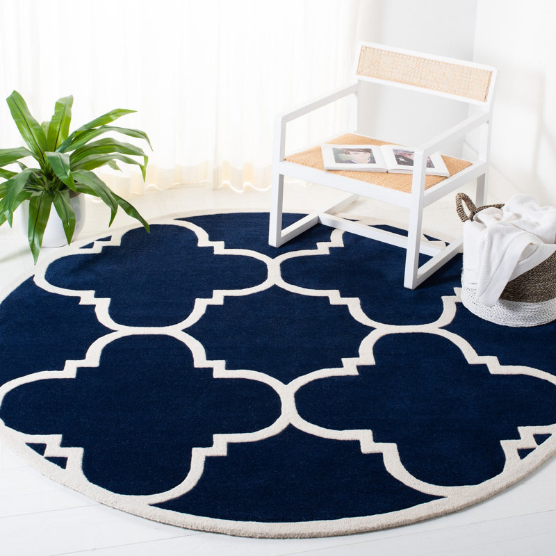 Carolene Geometric Handmade Tufted Wool Dark Blue/Ivory Area Rug, Round 7'