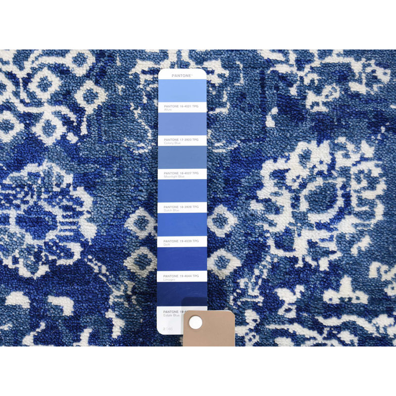 Tapis de zone de chemin de table bleu noué la 2 pi 8 po x 6 pi one-of-kind Fleury