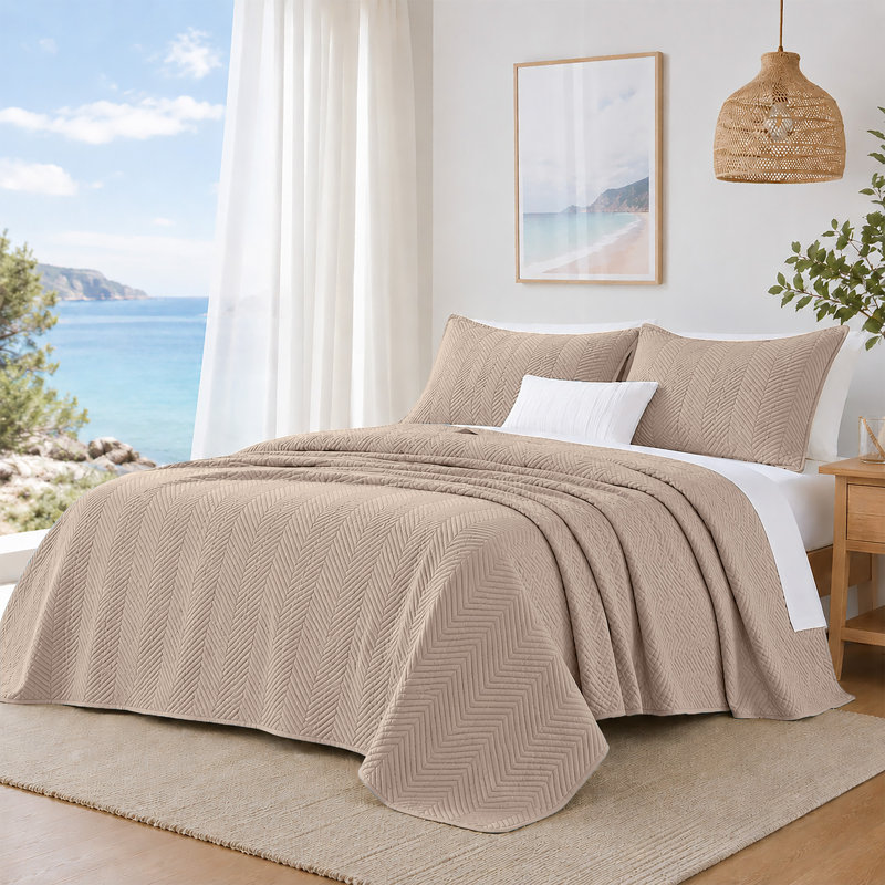 Couvre-lit matelassé léger Imperial, Très grand (106 po x 96 po), Beige