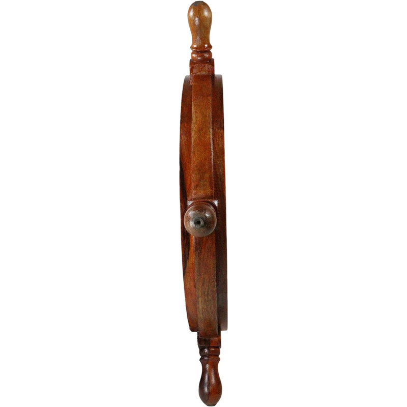 Ayeasha Figurines & Sculptures