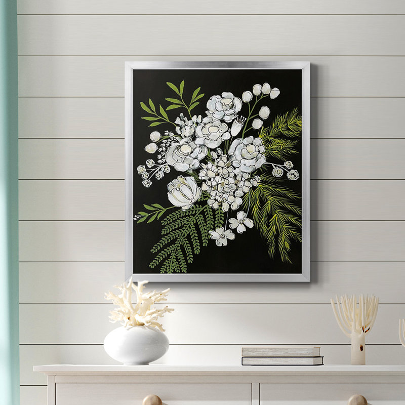 Alabaster Bouquet I, toile encadrée de qualité supérieure - prête à être accrochée, H 24 po x l 20 po, Argent