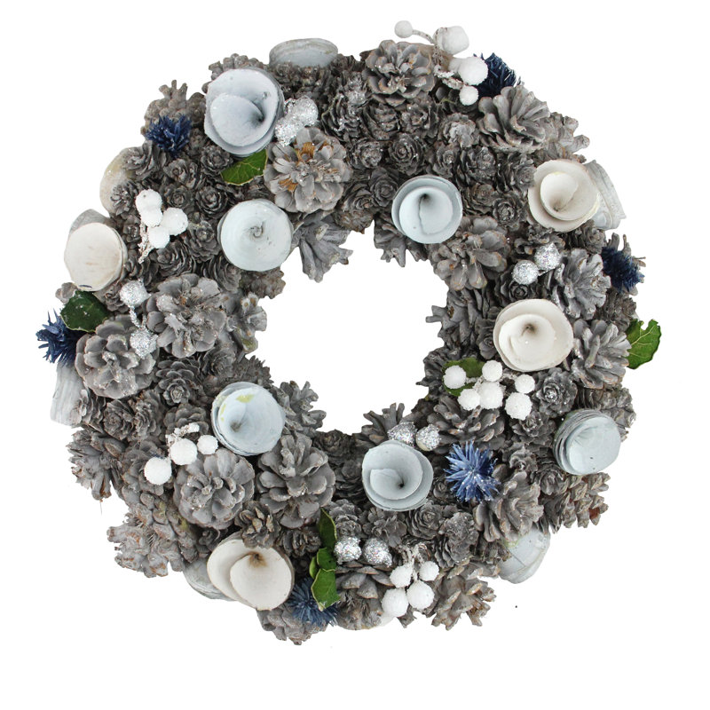 Couronne de Noël en forme de pomme de pin givrée et de roses en bois - non éclairé 13 pouces