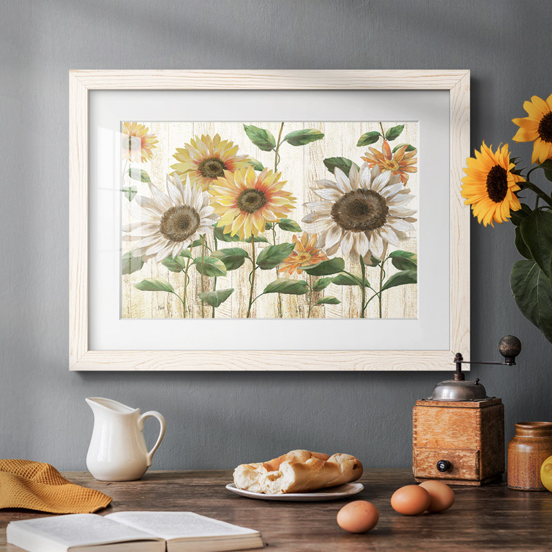 Sunflower Surprise, reproduction d'art encadrée, H 14 po x l 20 po x P 1,5 po, Blanc