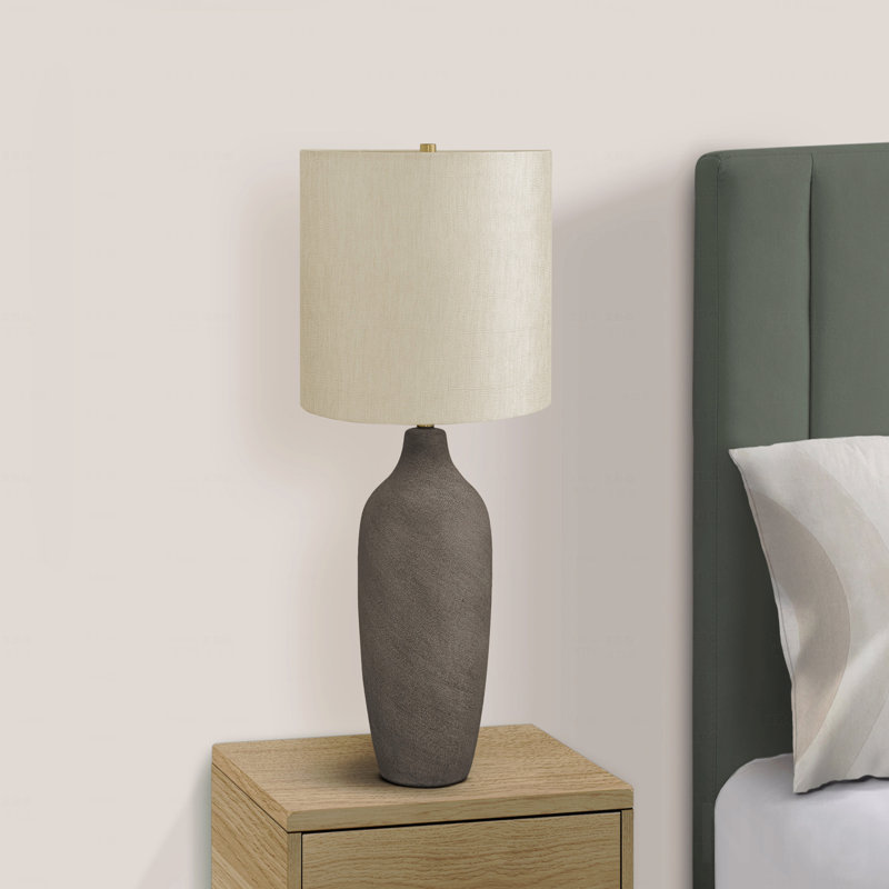 Lighting, H 27 po, lampe de table, céramique grise, abat-jour beige, contemporain