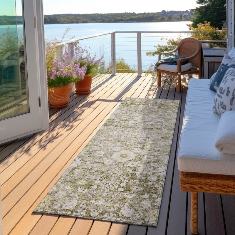 Tapis intérieur / extérieur en polyester tissé à la machine Kaylani, Tapis de couloir 2 pi 3 po x 7 pi 6 po