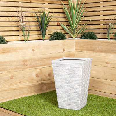 Samuel Alexander Pot Planter