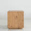 Élégante table de bout rectangulaire en chêne - plateau épaissi, 4 roulettes, 2 tiroirs et tablette ouverte pour plus de polyvalence avec plateau en chêne pratique et élégant, rangement à roulettes